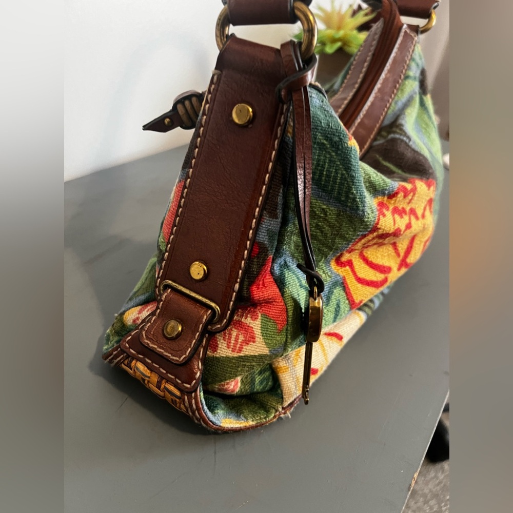 Fossil - Shoulder Strap Colorful Floral Handbag